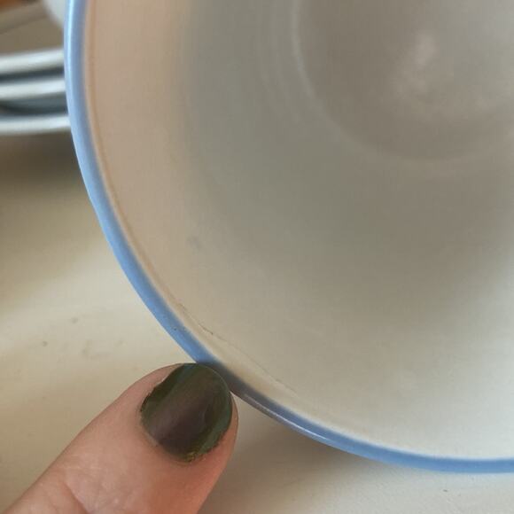 Vintage Chantilly Fleur de Lune Cups & Saucers, Service for 4 - Picture 13 of 13